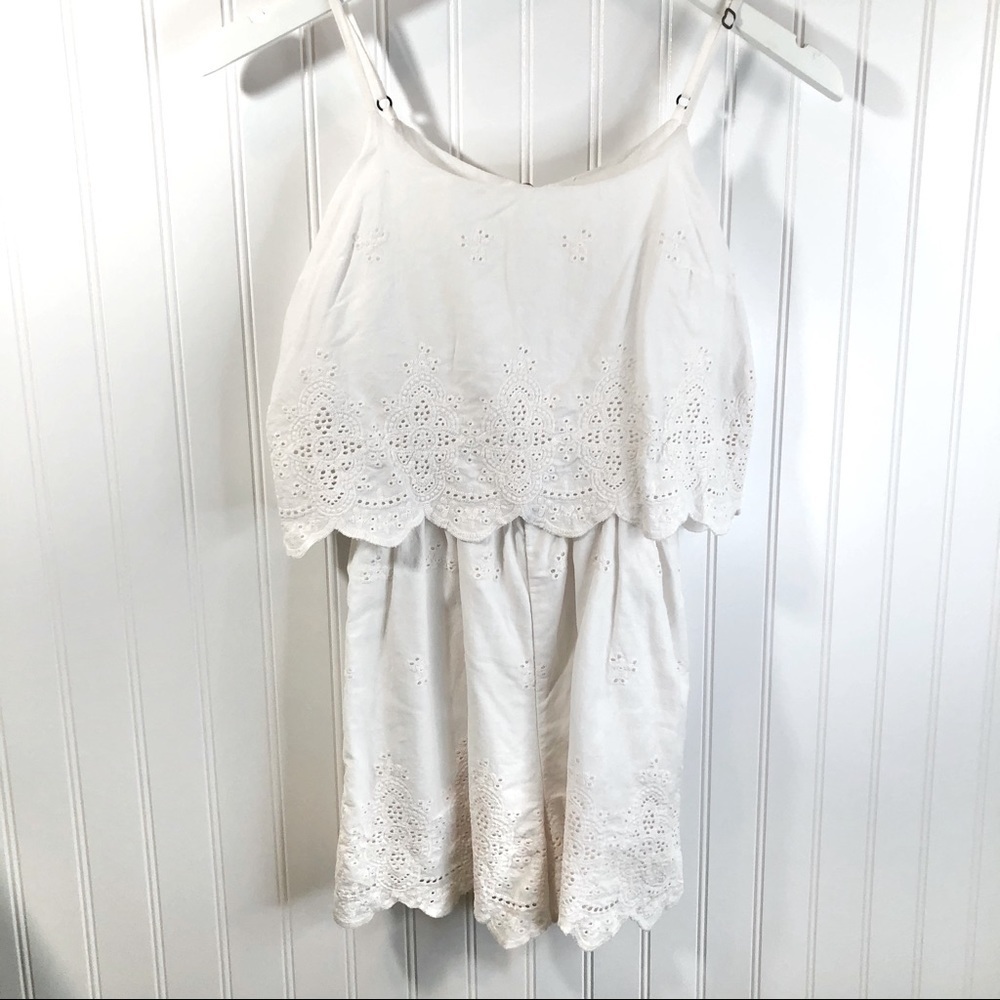 Xhilaration Juniors Eyelet Romper XS